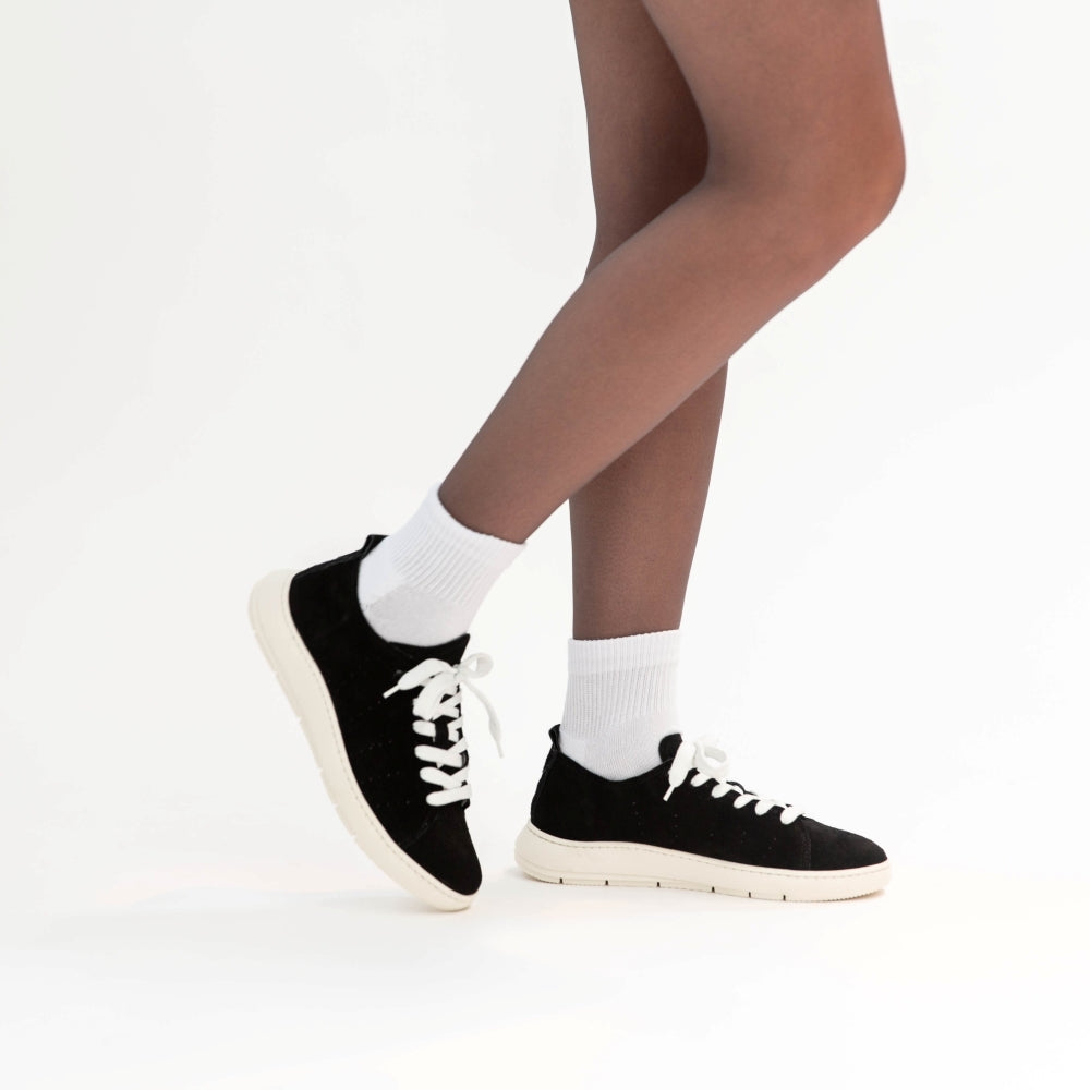 Sonia Sneakers Black - Last Chance